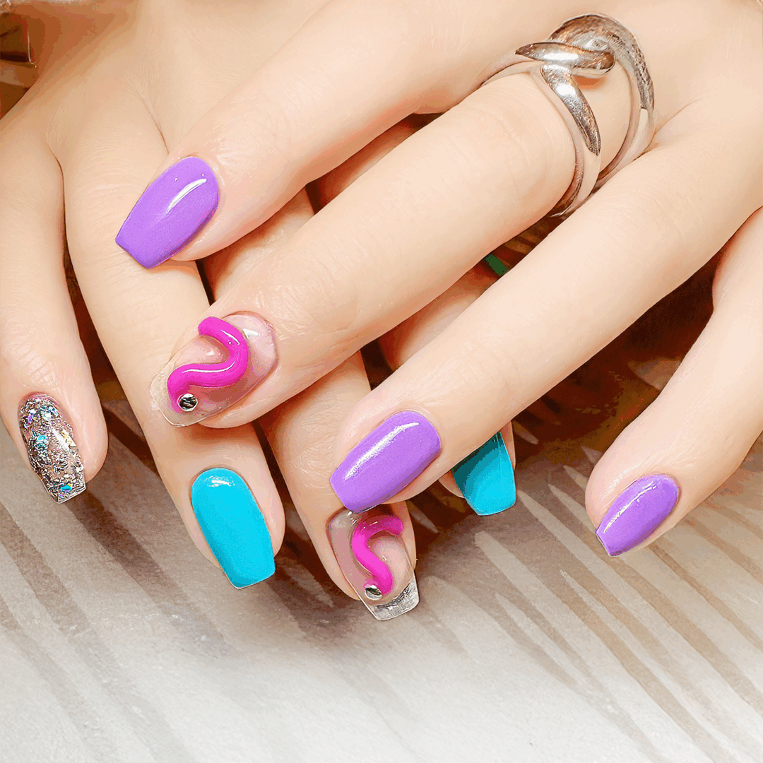 1本アートの定額デザインも個性的に！