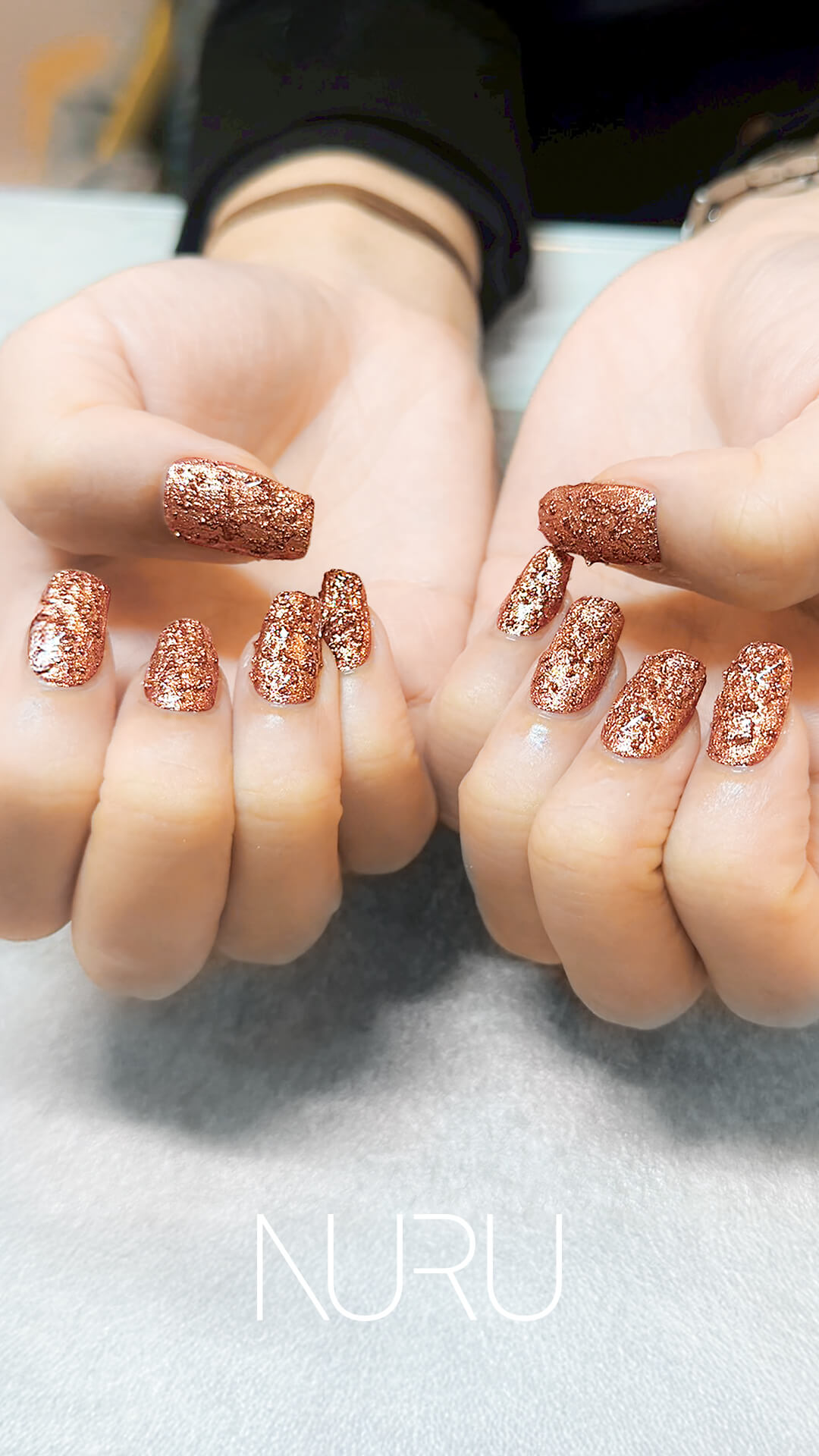 ザラリとしたピンクのスナジェル