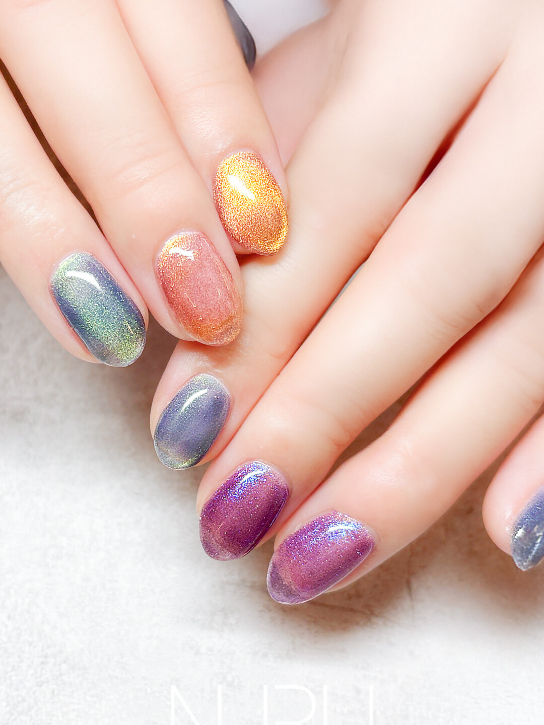 マグネットネイルの複数色使い