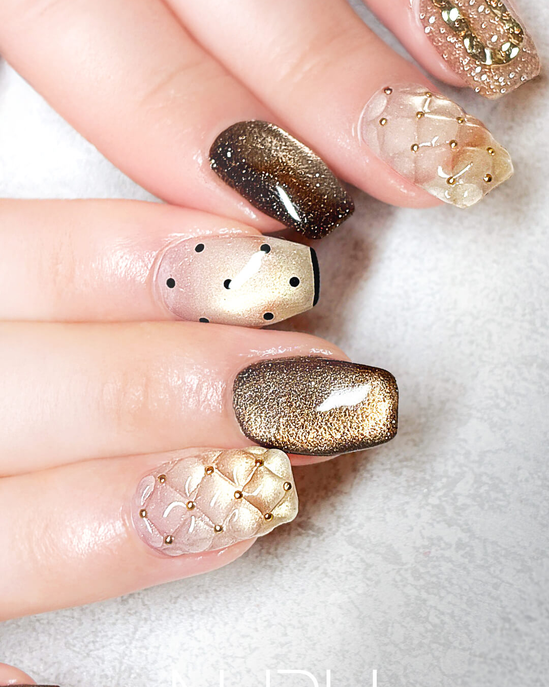 上品キルティングネイル