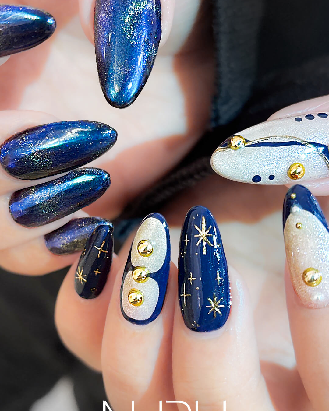 オーロラ＆星屑の満天ネイル