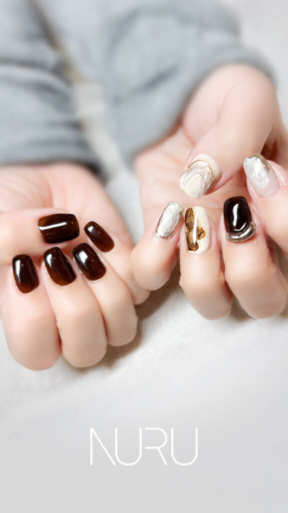 ニュアンスアシンメトリーネイル