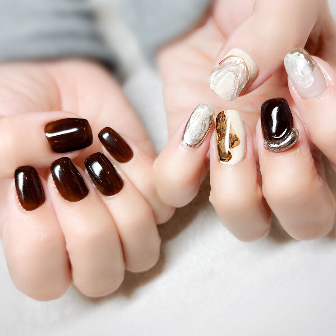 ニュアンスアシンメトリーネイル