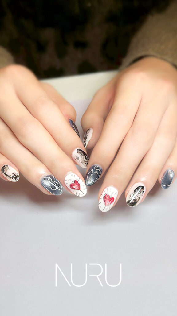 ホワイト×シルバーの手描きアート