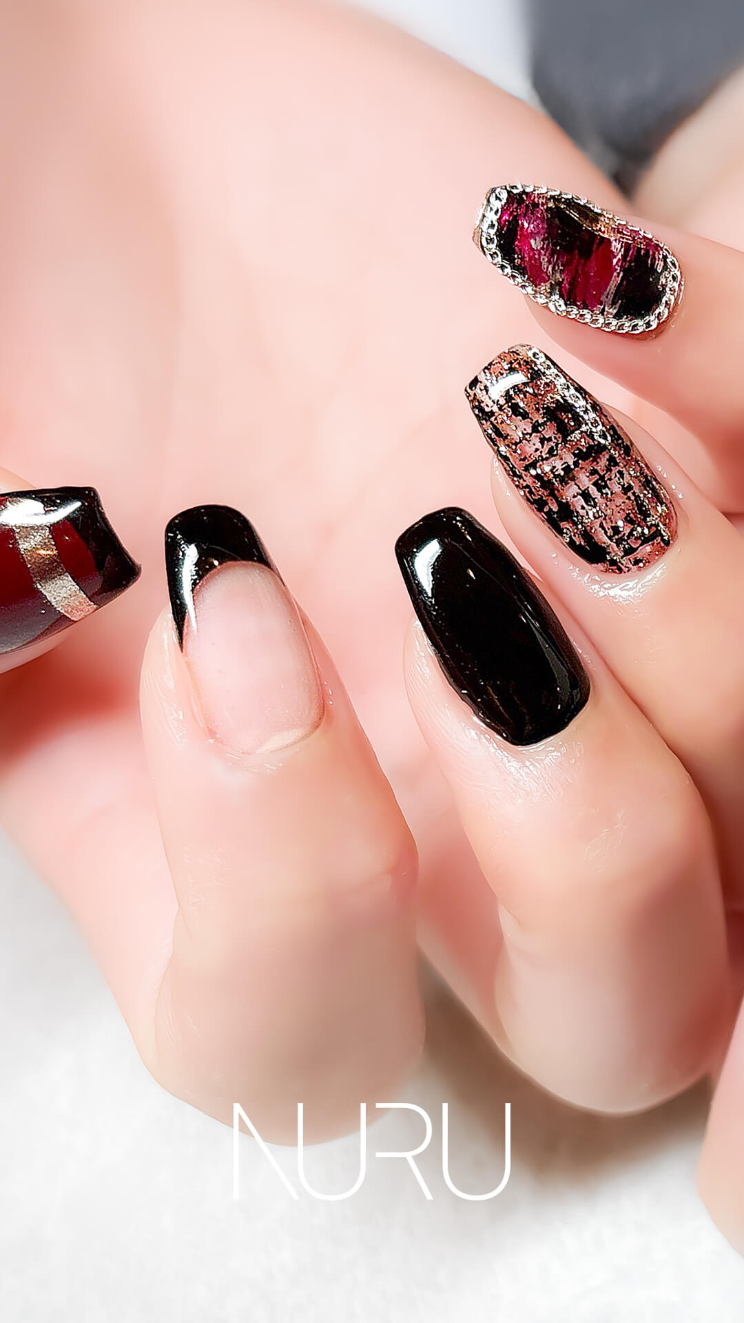 ツイード×ブラックフレンチ