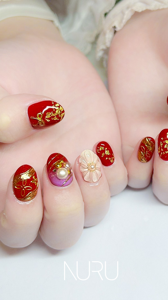 あでやかな和装が想像できる、しとやかで素敵な成人式ネイル