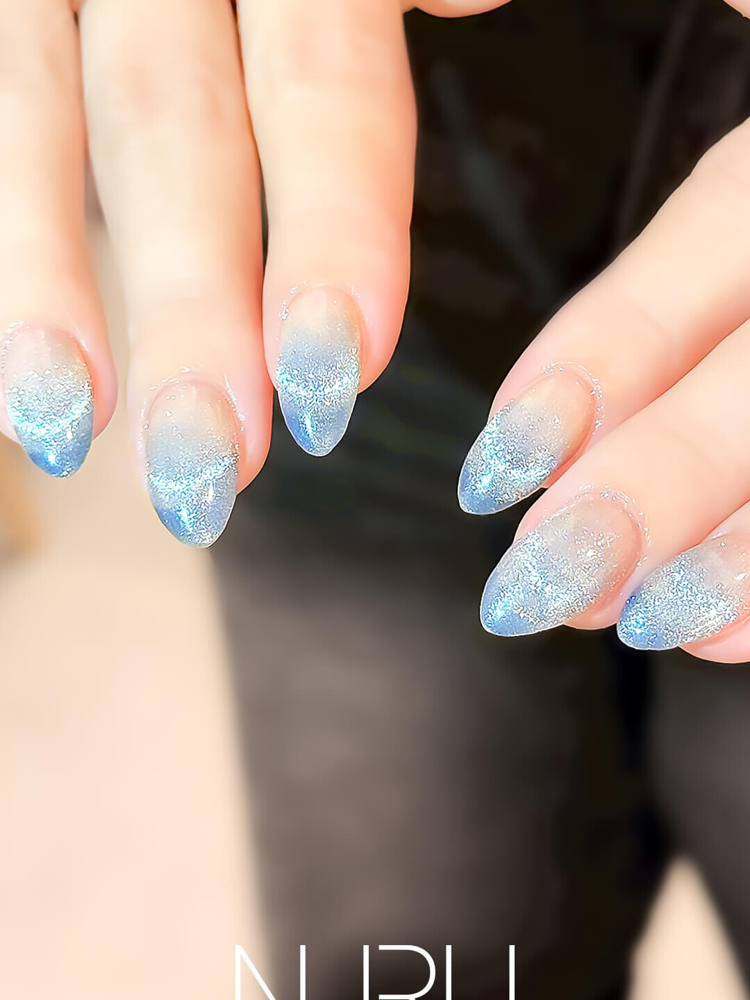 美しく繊細なシンプルデザイン