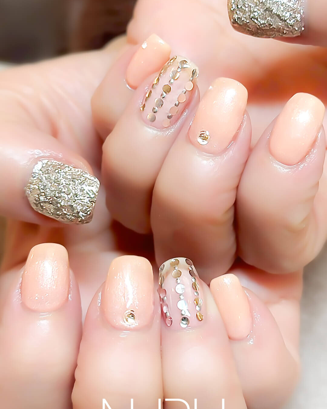 さりげないのに、見たら「素敵！」と言われる褒められネイル