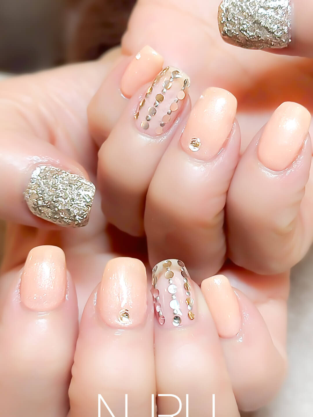 さりげないのに、見たら「素敵！」と言われる褒められネイル