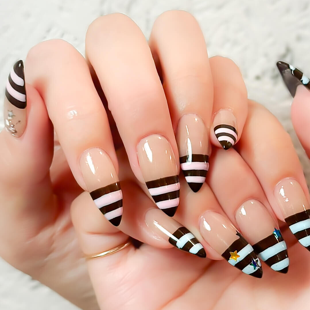 レトロポップネイルデザイン