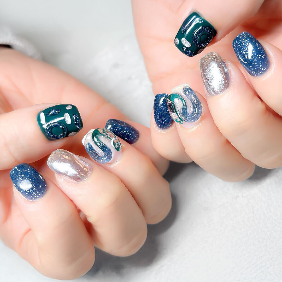 立体感＆透け感のある隣とかぶらないネイルデザイン