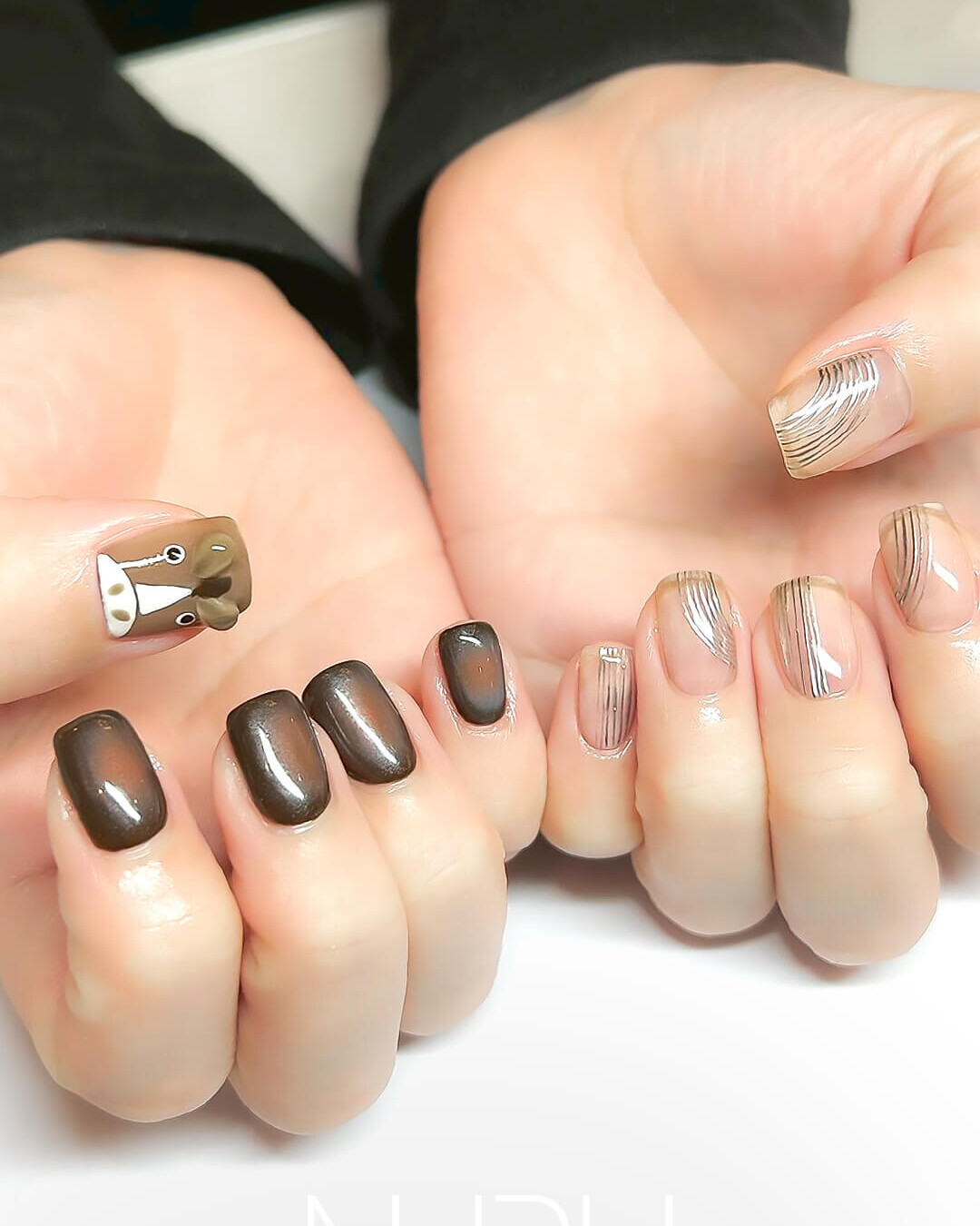 親指に！！おうまさんネイル