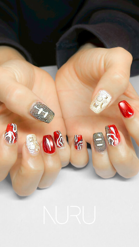 レッド×グレー×ホワイトで創る、NURU　NAIL 新宿のオリジナル定額デザイン