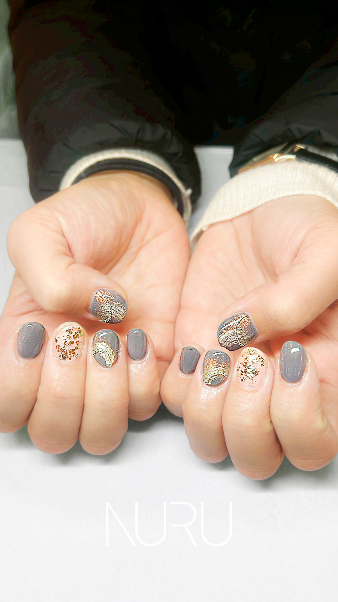 落ち着いた印象ですが、見るほどに惹きこまれていくニュアンスデザイン