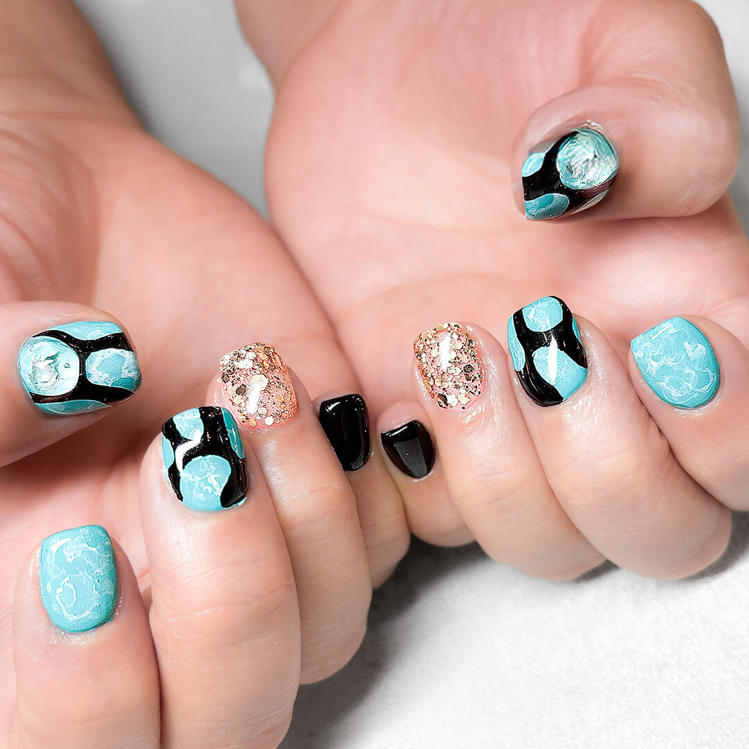 ターコイズブルー×ブラックの上級者デザイン