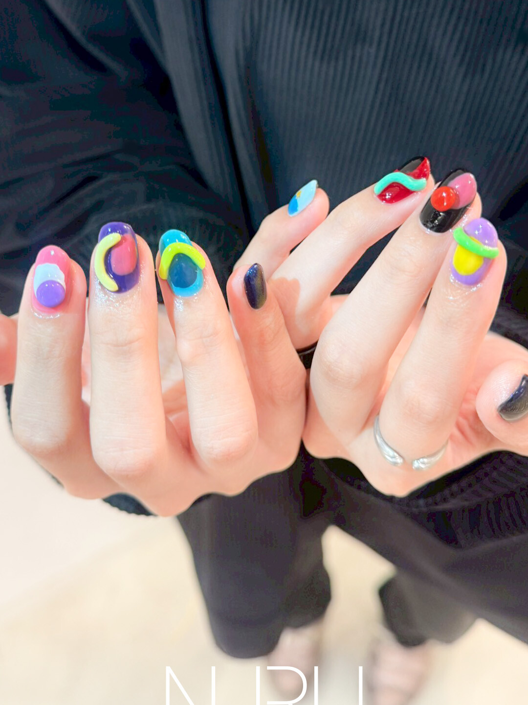 欲張りなほどに、ビビッドなカラーをふんだんに！