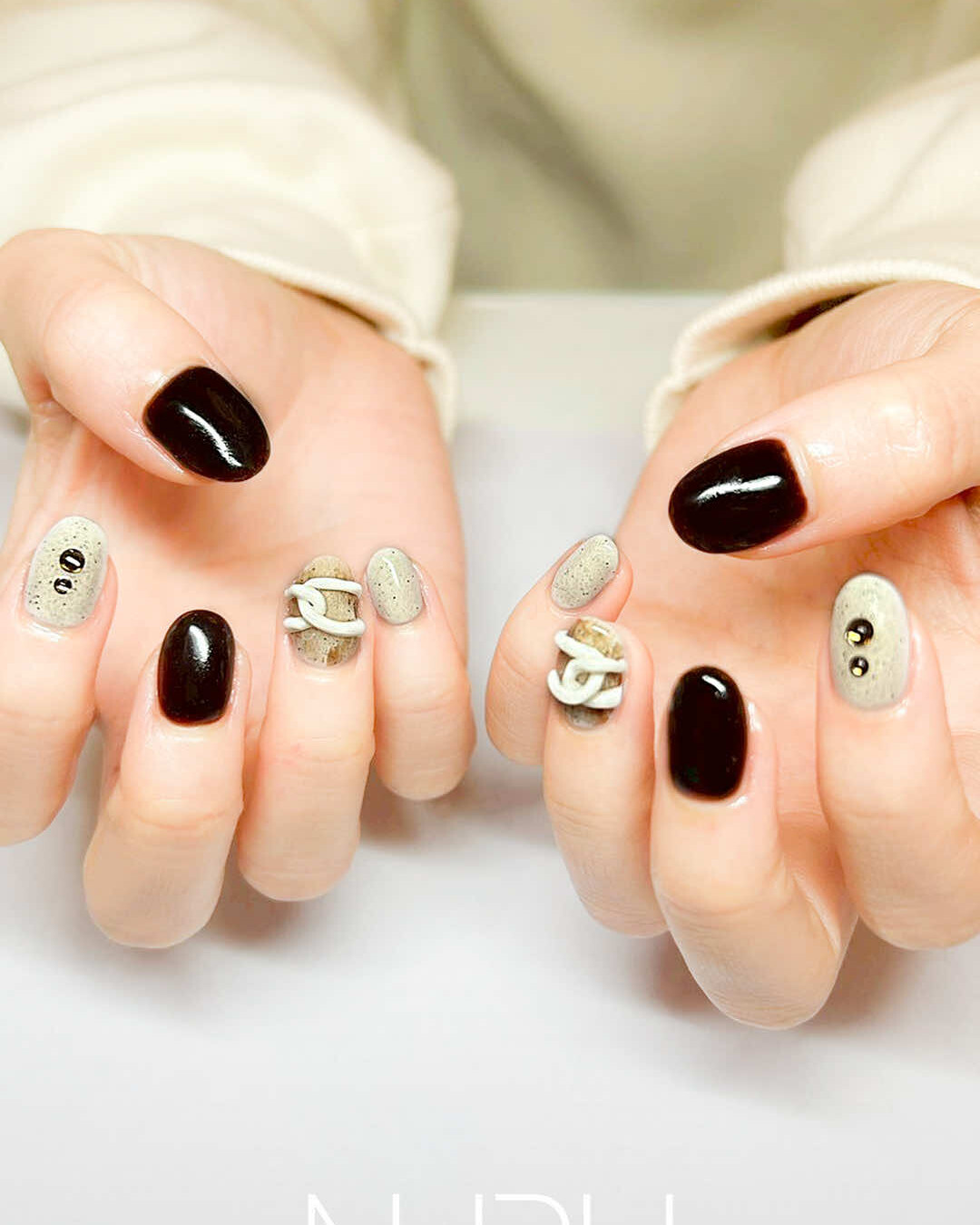 立体アートが活きる一癖ネイル♥