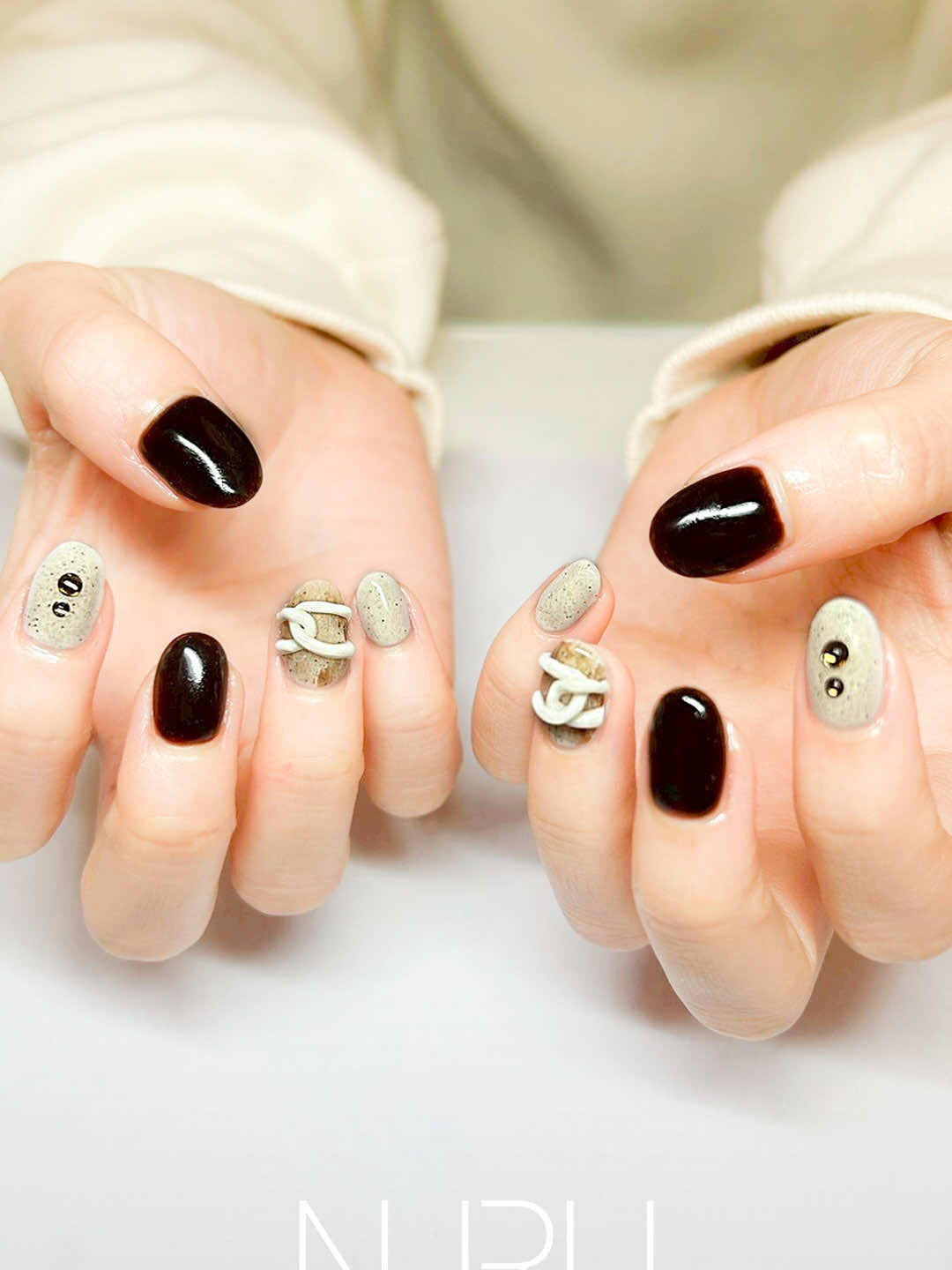 立体アートが活きる一癖ネイル♥