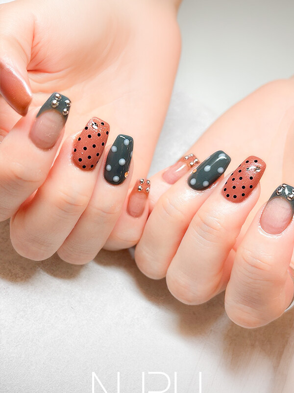 ドットネイル、いかがでしょうか？