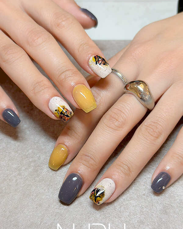 滲みが美しい、上級者ネイル