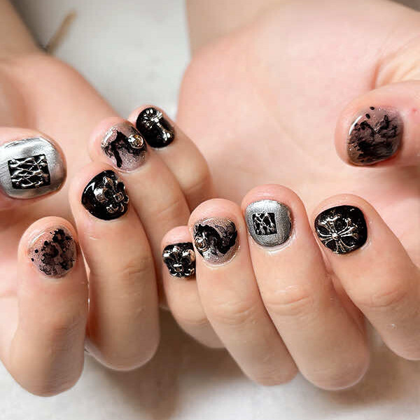 シルバーカラーとクロムパーツ