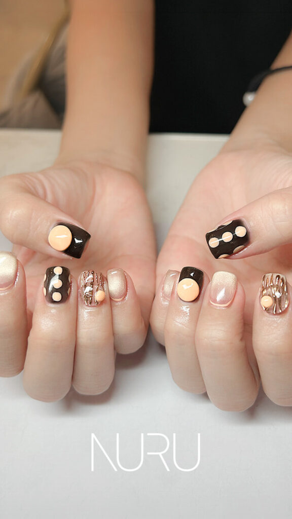 ブラック×パステルオレンジ