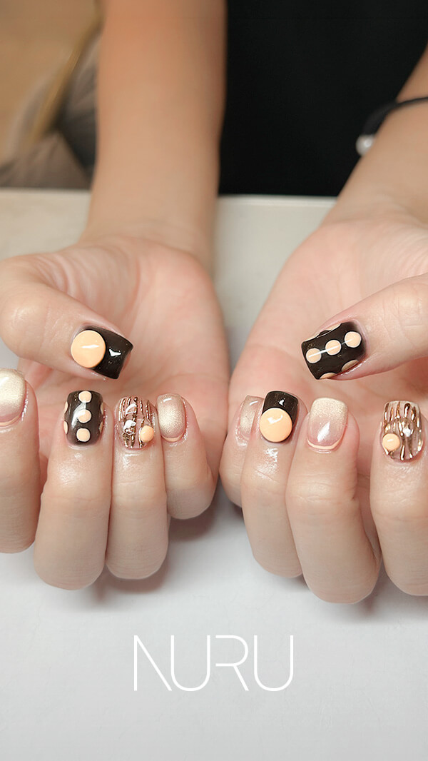 ブラック×パステルオレンジ