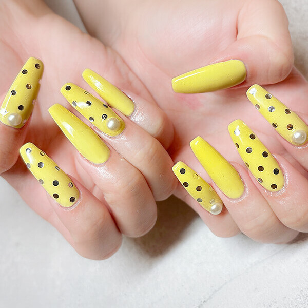 NURU NAIL イエローの最強ガーリーロングネイル