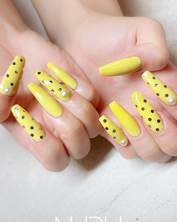 NURU NAIL イエローの最強ガーリーロングネイル