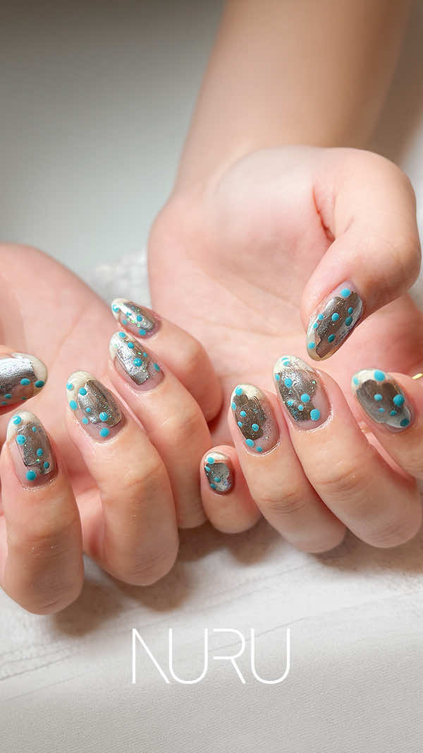 NURU NAIL クリアニュアンスネイル 夏のドット