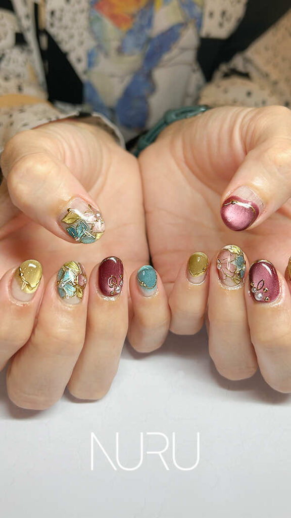 NURU NAIL エレガント個性派ネイル マグネット×手描きアート×パール