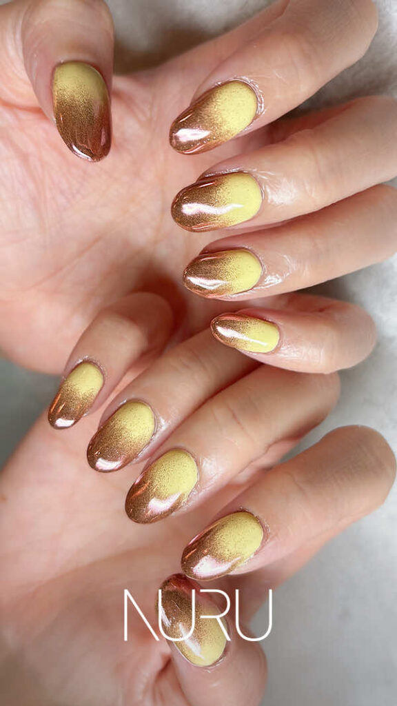 NURU NAIL ピンク×イエロー ミラーグラデーション カジュアルネイル