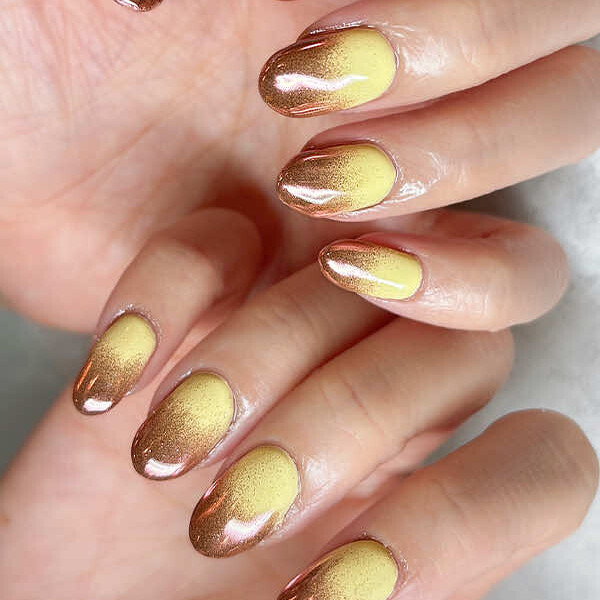 NURU NAIL ピンク&times;イエロー ミラーグラデーション カジュアルネイル