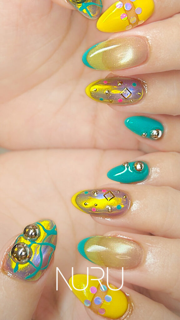 NURU NAIL 個性派ネイル イエロー×ブルー×シルバー マグネット×ミラー×フレンチ