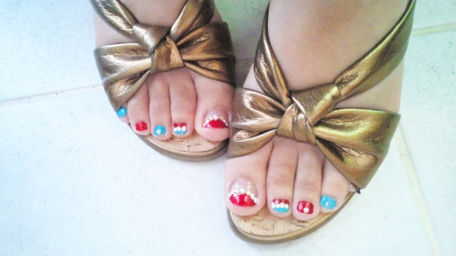 短い爪のネイルデザイン例