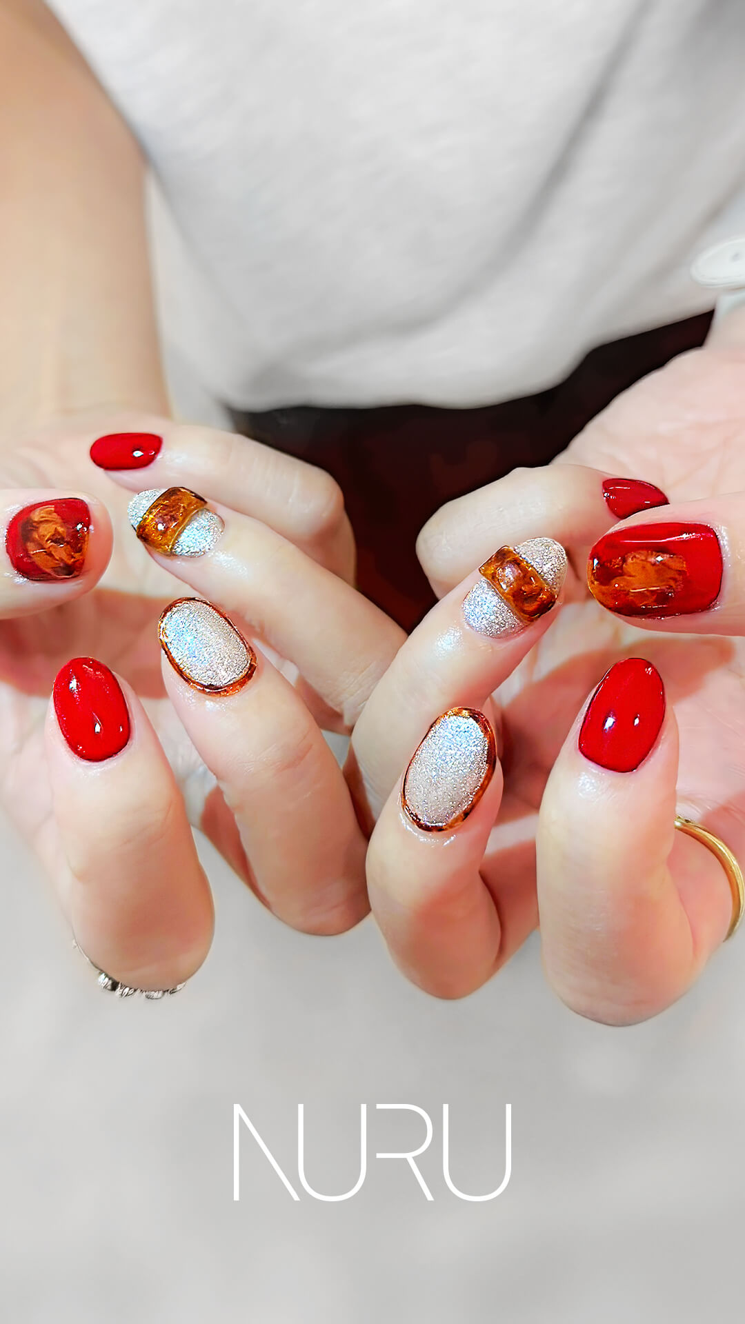 カラフルネイルデザイン